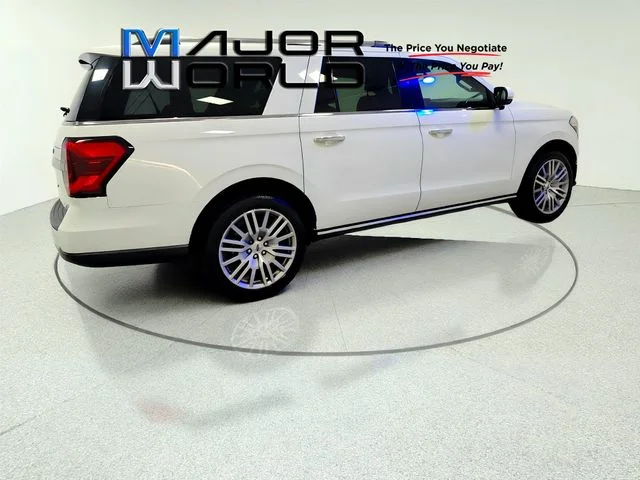 Used 2022 White Ford Limited image 7