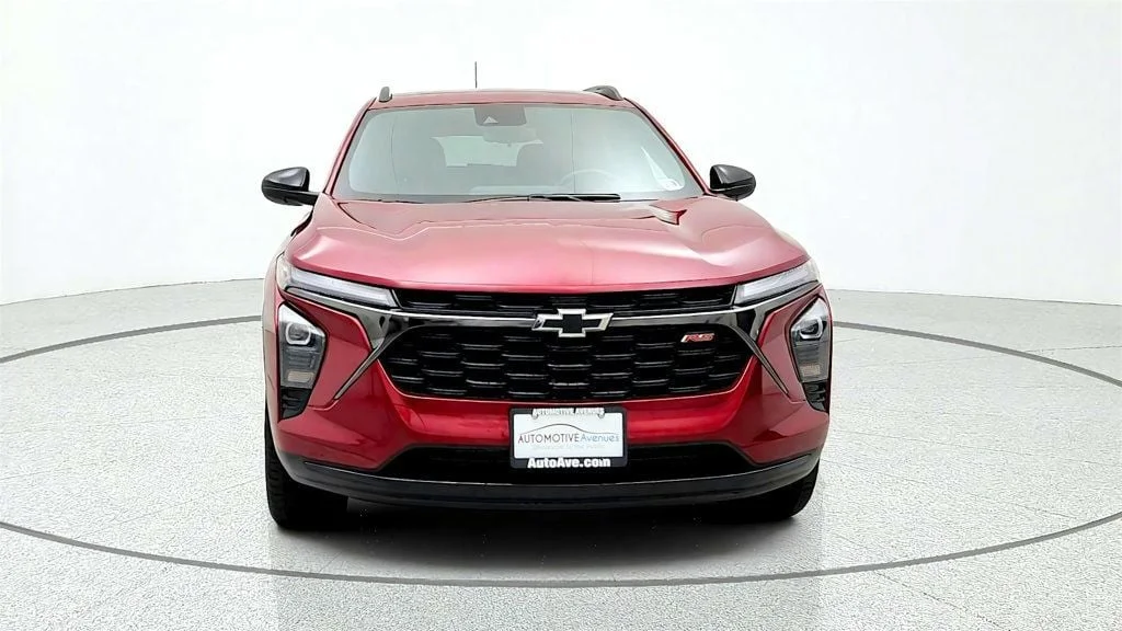 Used 2024 Crimson Metallic Chevrolet FWD 4dr 2RS w/ Driver Confidence Pkg image 2
