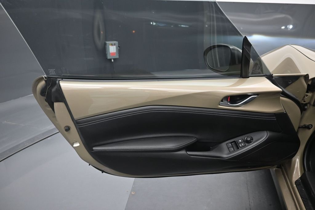 Used 2023 Beige Mazda Grand Touring image 12