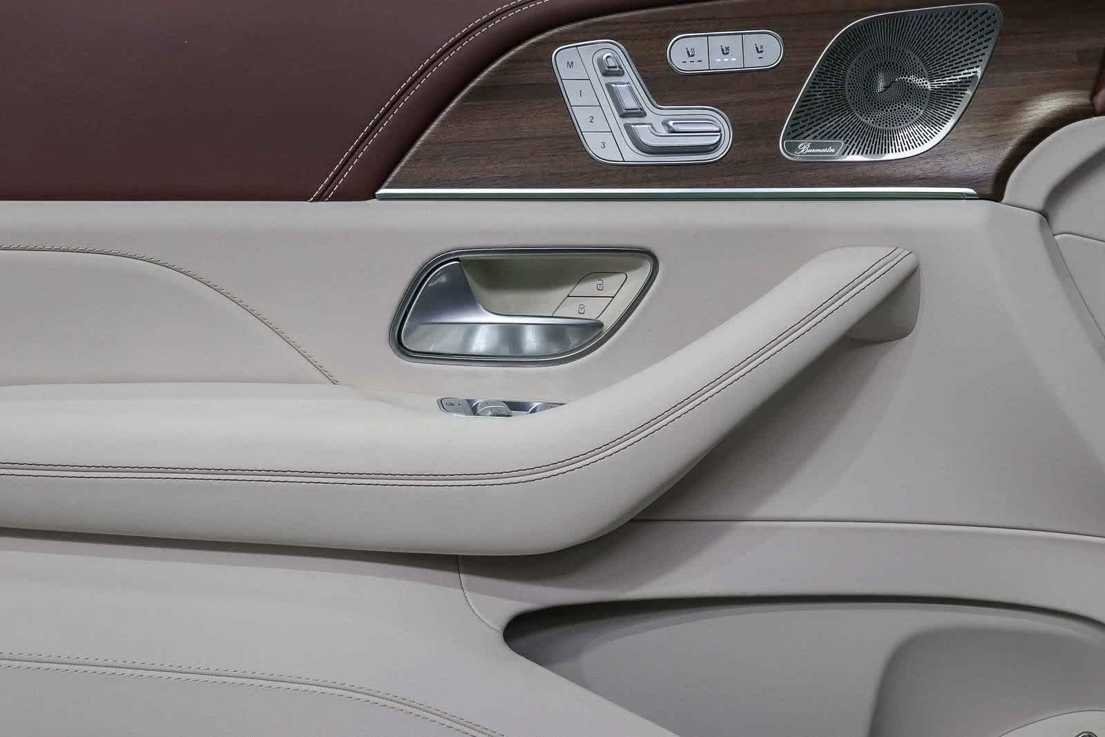 New 2026 MANUFAKTUR Mystic Blue Metallic Mercedes-Benz Maybach GLS 600 image 23