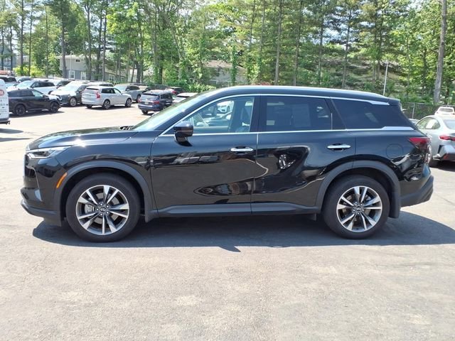 Used 2025 Black INFINITI LUXE image 9