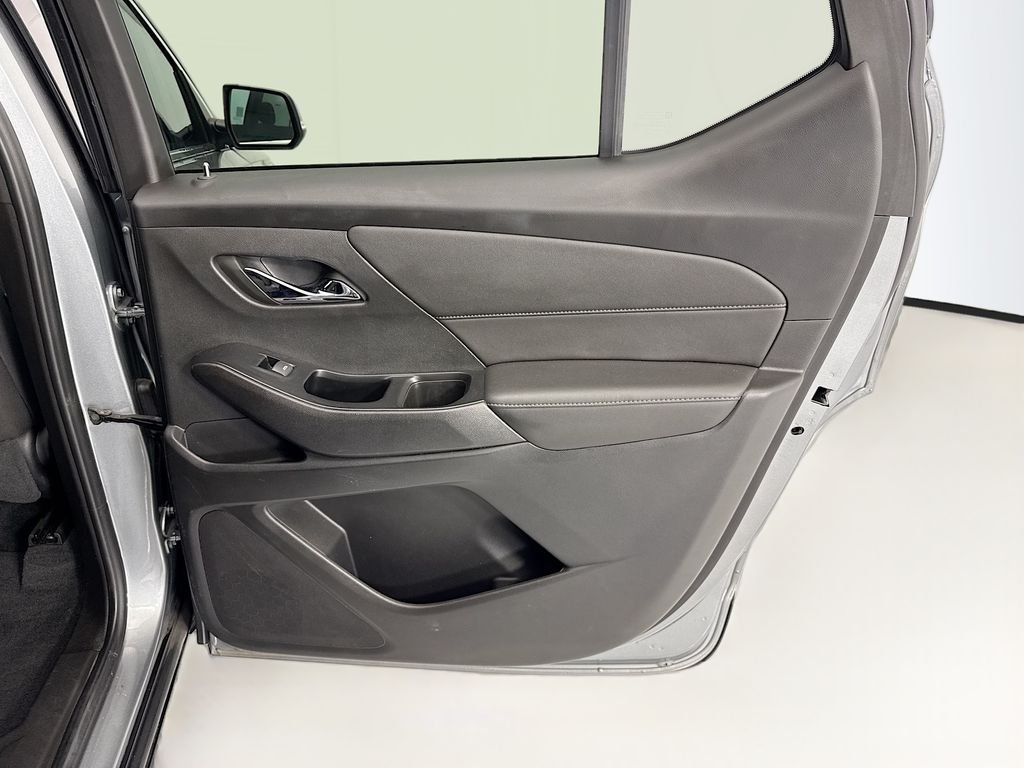 2023 Chevrolet Traverse 1LT - Photo 25