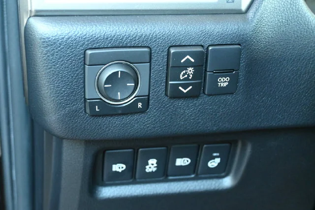 Certified Used 2021 BLACK Lexus 460 image 25