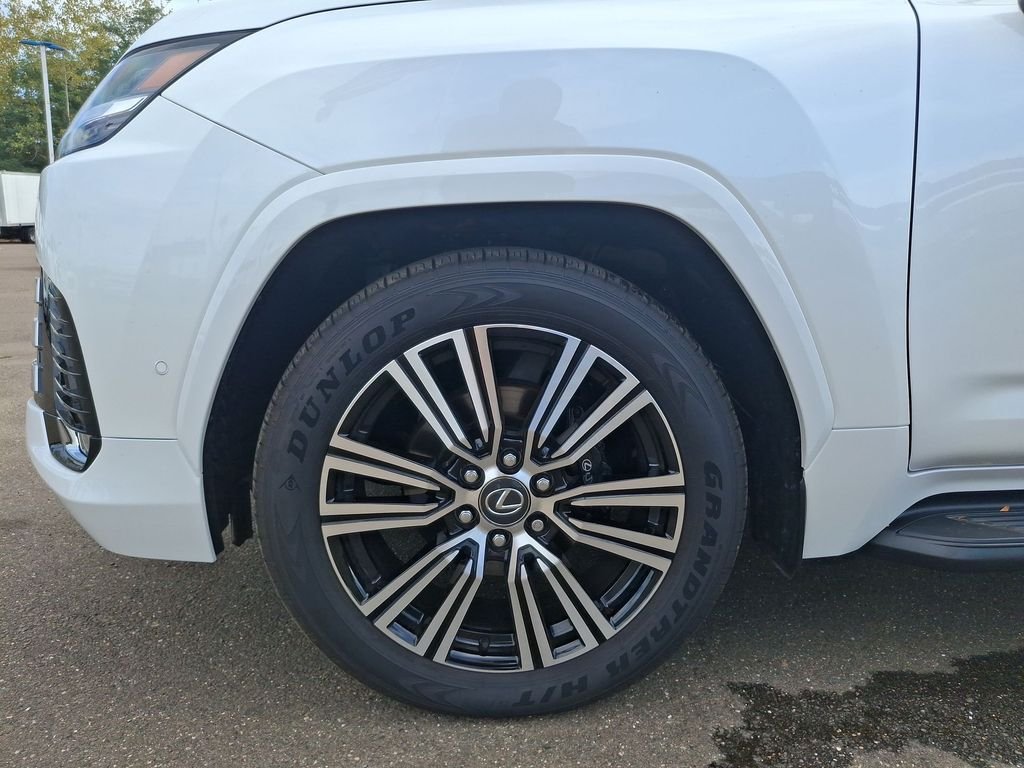 2025 Lexus LX 700h Luxury - Photo 19