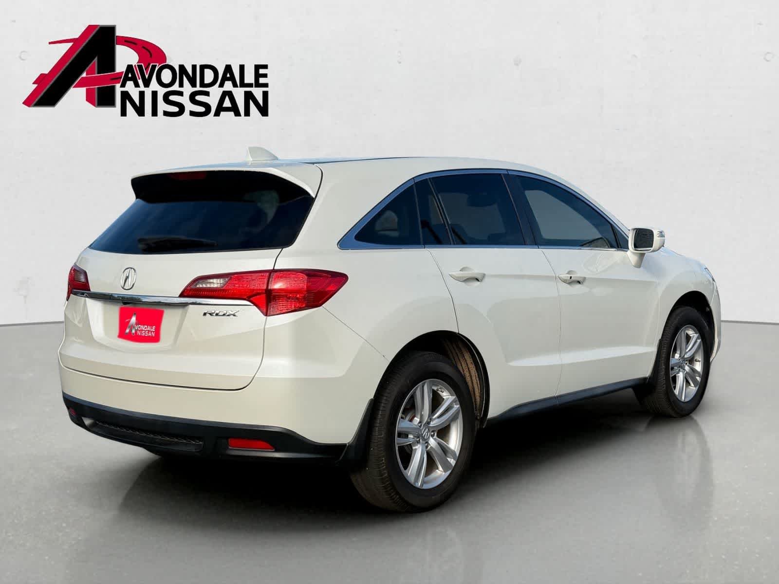 Used 2013 White Acura Tech Pkg image 4