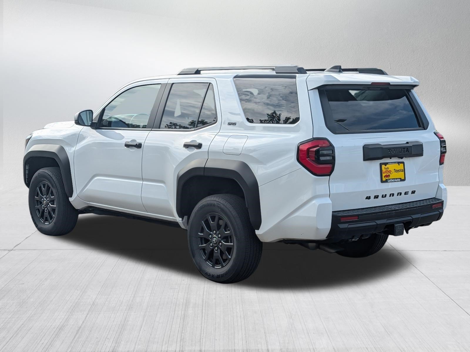 Certified Used 2025 Ice Cap Toyota SR5 image 5