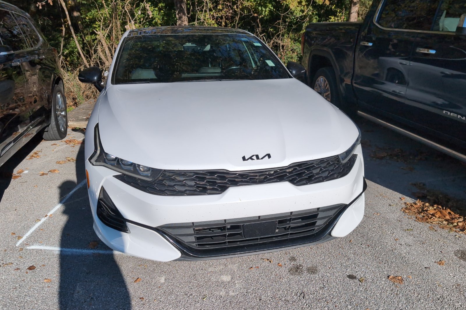 Used 2023 White Kia GT-Line image 15