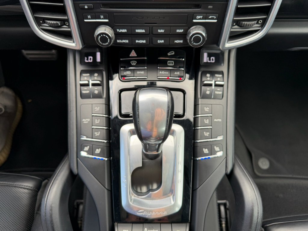 Used 2017  Porsche GTS image 27