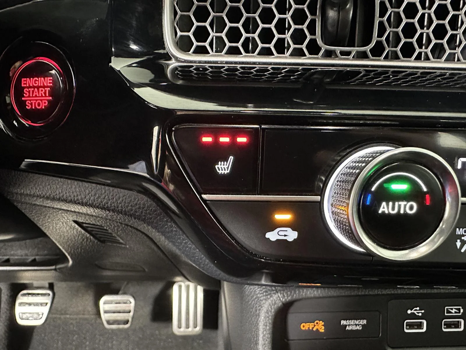 Used 2022 Platinum White Pearl Honda Sport Touring image 33