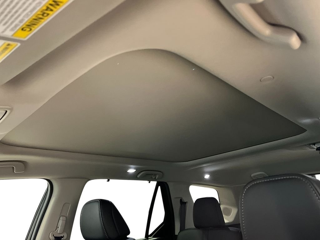 New 2026 Platinum White Pearl Honda AWD Touring image 24
