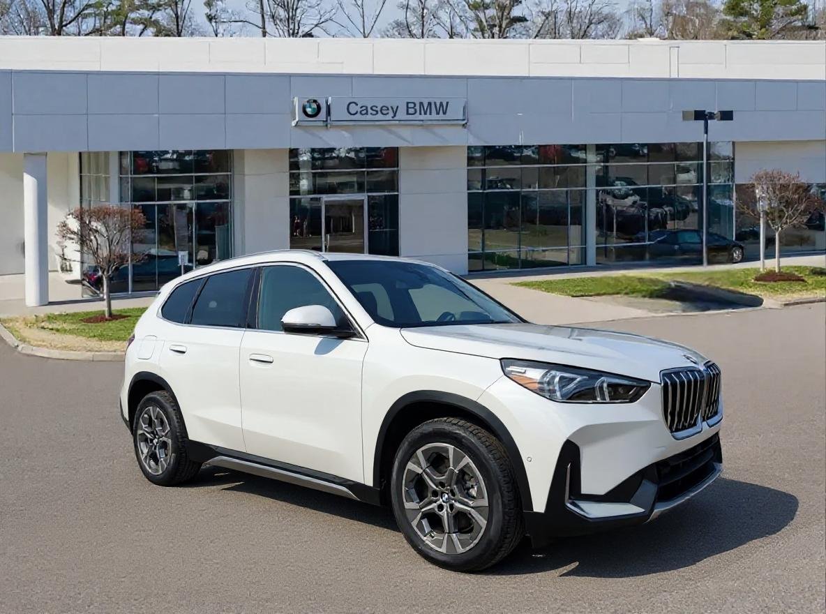 2026 BMW X1 xDrive28i's photo