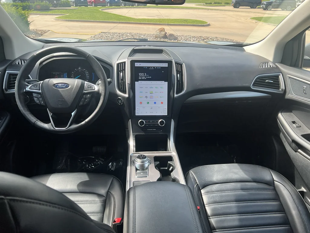 Used 2024 Carbonized Gray Metallic Ford SEL image 2
