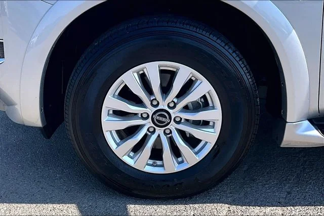 Used 2024 Silver Nissan SV image 31