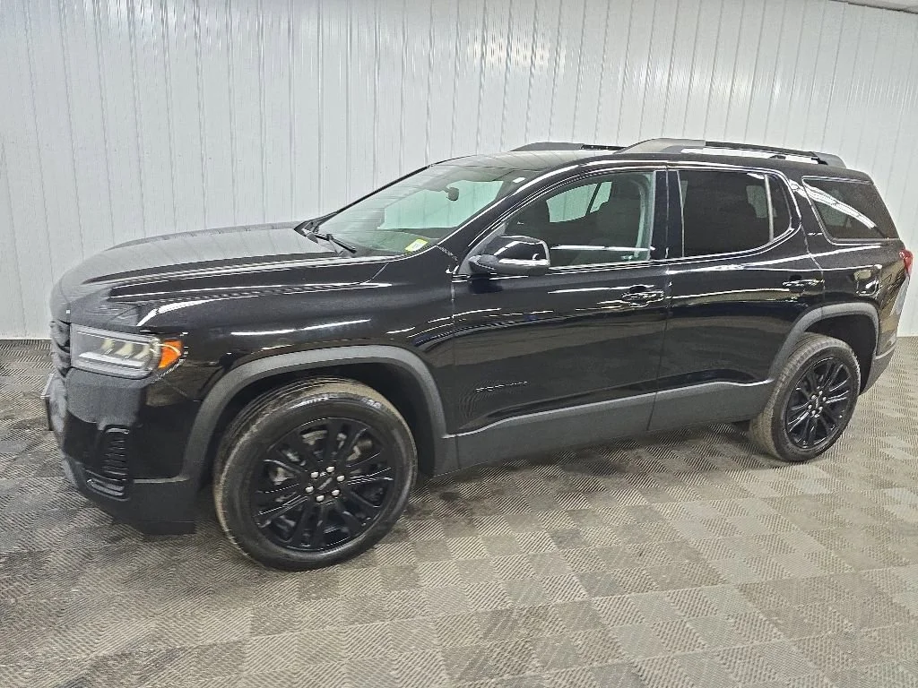 Used 2023 Ebony Twilight Metallic GMC SLE image 6