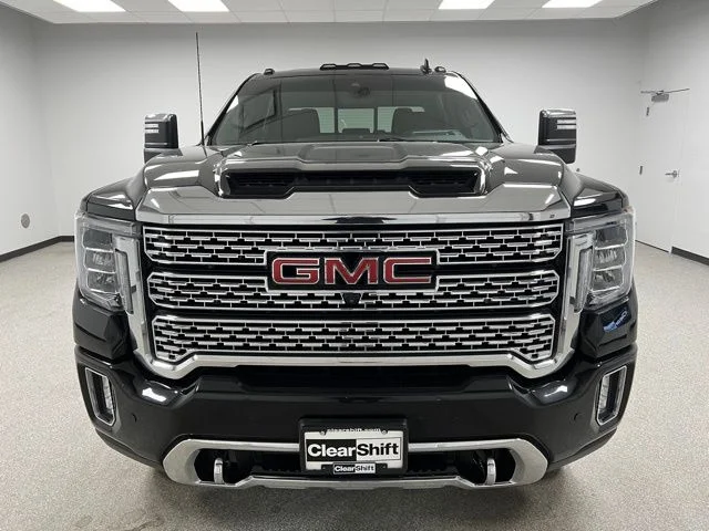 Used 2021 Black GMC Denali image 3