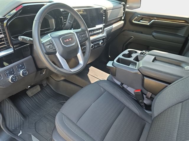 Used 2024 Gray GMC Elevation image 19