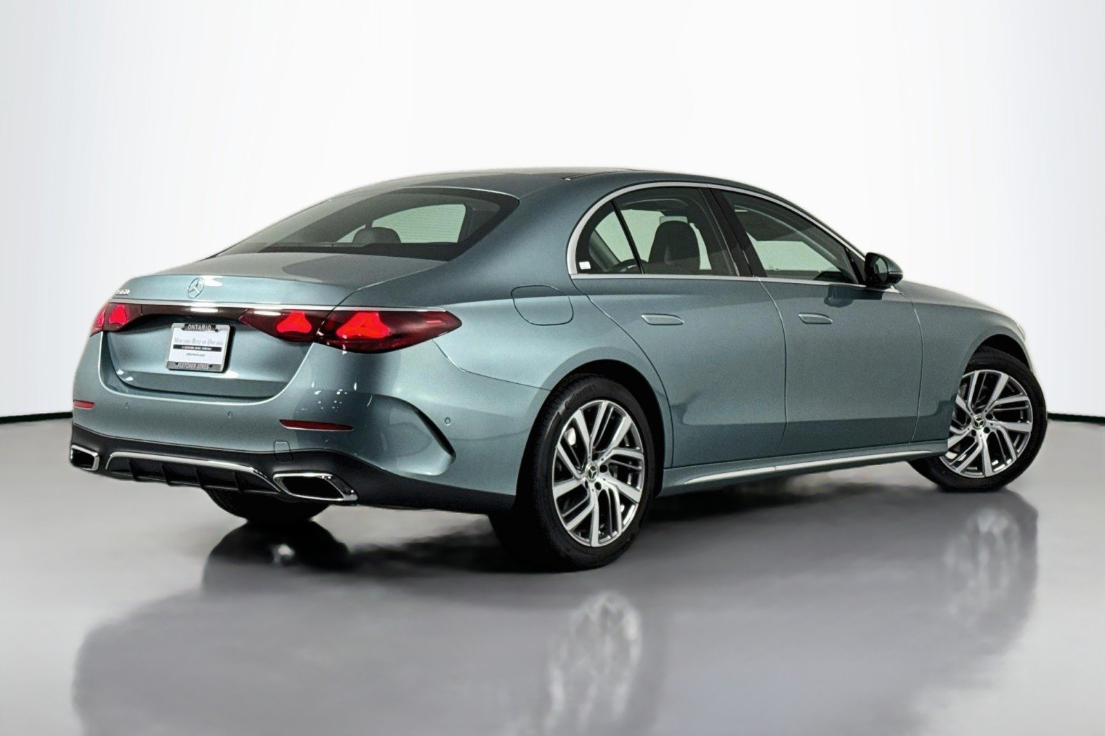 New 2026 Verde Silver Metallic Mercedes-Benz E 350 RWD Sedan image 11