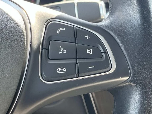 Used 2019 Black Mercedes-Benz GLC 350e image 37