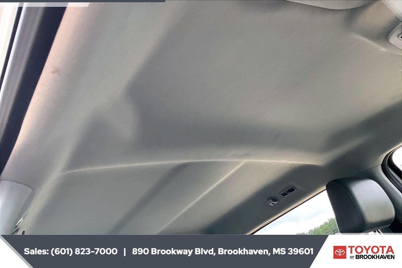 Used 2023 Oxford White Ford XL image 16