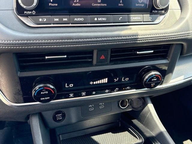2024 Nissan Rogue SV - Photo 22