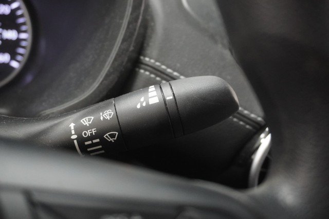 Used 2025  Nissan SV image 21