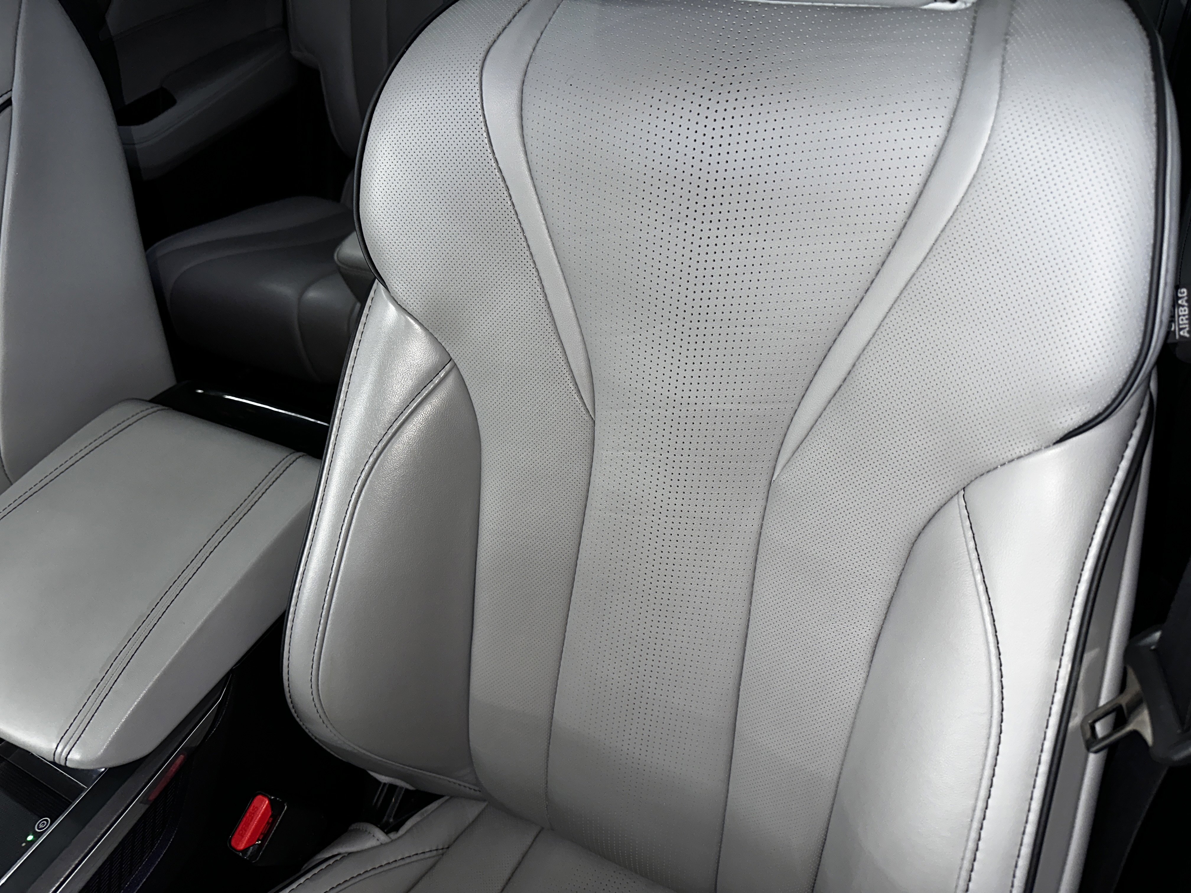 Used 2023 Lunar Silver Metallic Acura SH-AWD ADVANCE image 39