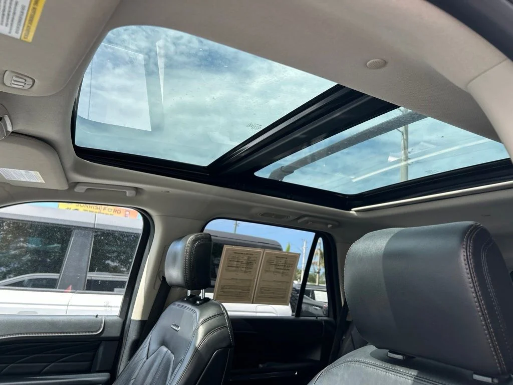 Certified Used 2019 White Platinum Clearcoat Metallic Ford Platinum image 22