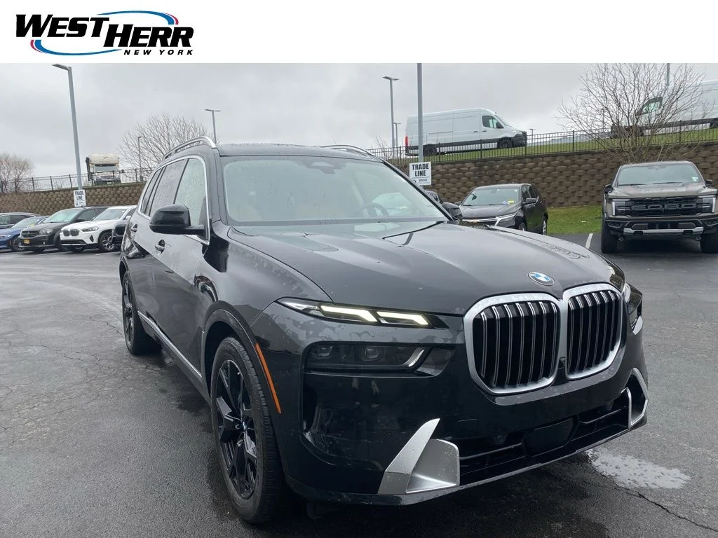2025 BMW X7 xDrive40i's photo