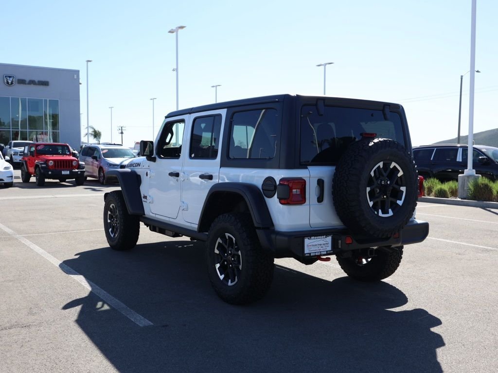 New 2026 Bright White Clear-Coat Exterior Paint Jeep Rubicon image 5