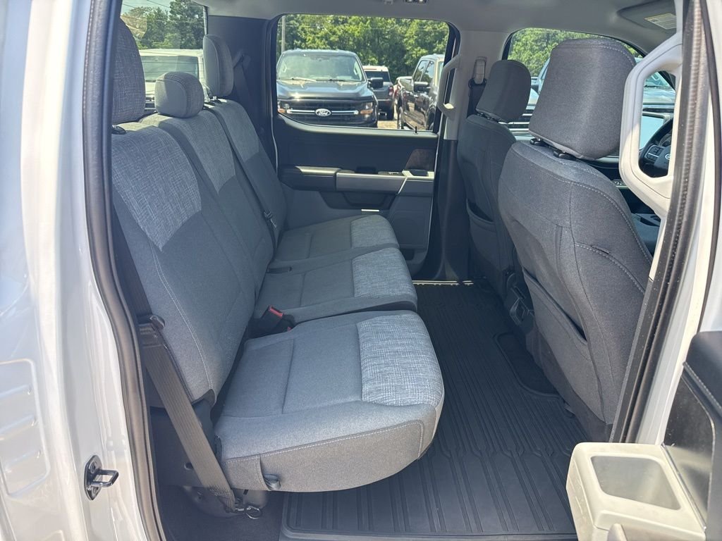 Used 2022 White Ford XLT image 11