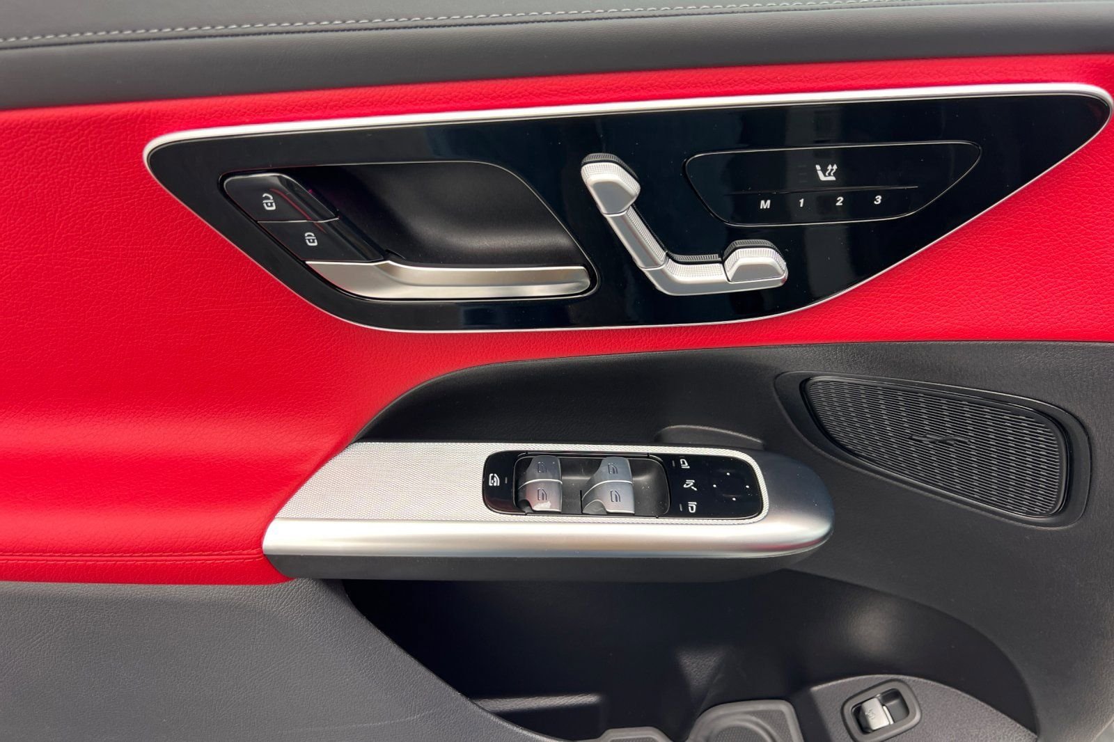 2026 Mercedes-Benz GLC Base - Photo 14