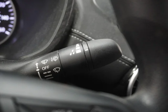 Used 2025  Nissan SV image 21