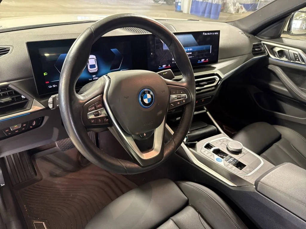 Used 2023 Alpine White BMW eDrive40 image 12