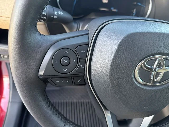 2024 Toyota RAV4 XLE Premium - Photo 17