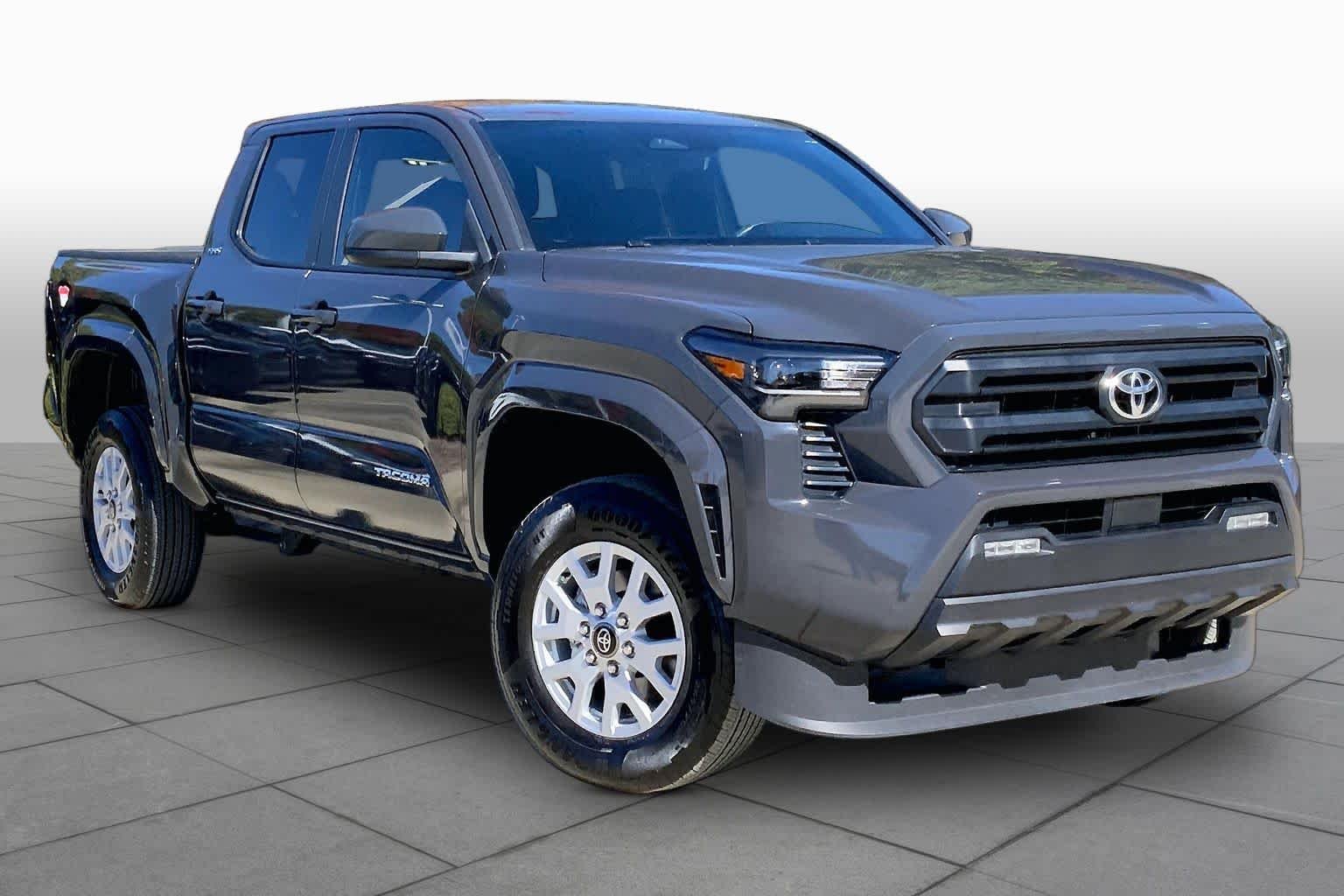 Used 2025 Underground Toyota SR5 image 3