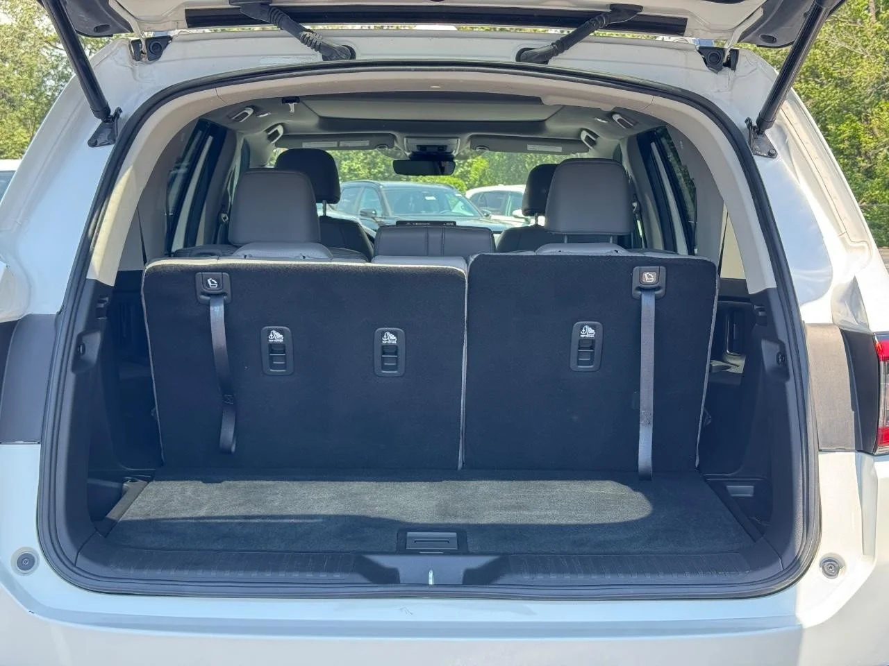 2025 Honda Pilot Touring - Photo 17