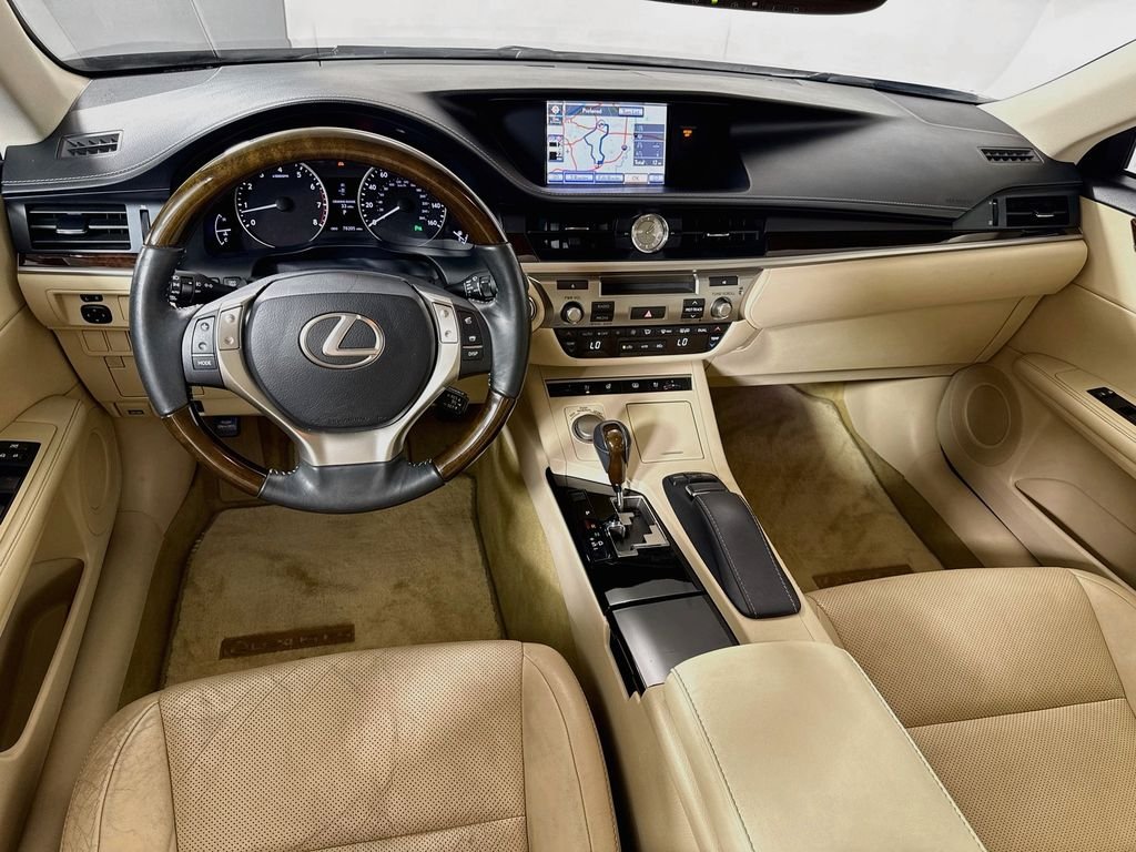 Used 2014 Deep Sea Mica Lexus Base image 23