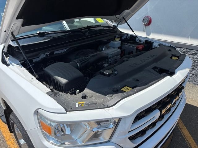 Used 2022 White Ram Big Horn/Lone Star image 18