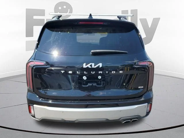 Used 2024 Black Kia SX-Prestige image 4