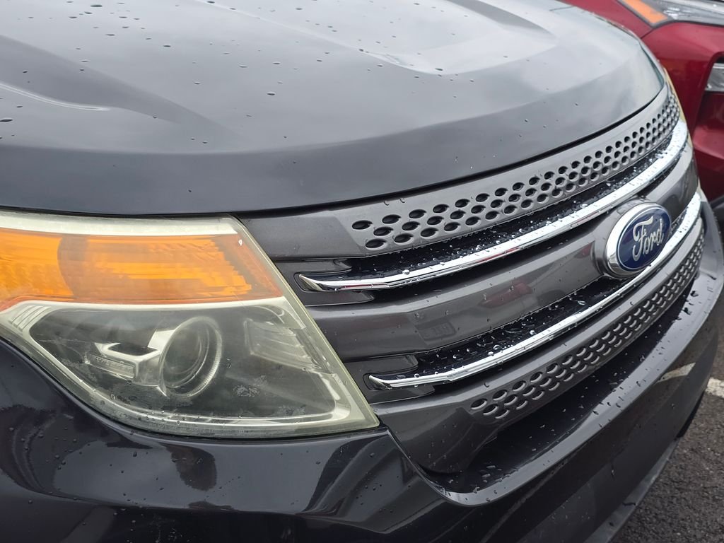 Used 2015 Black Ford XLT image 13