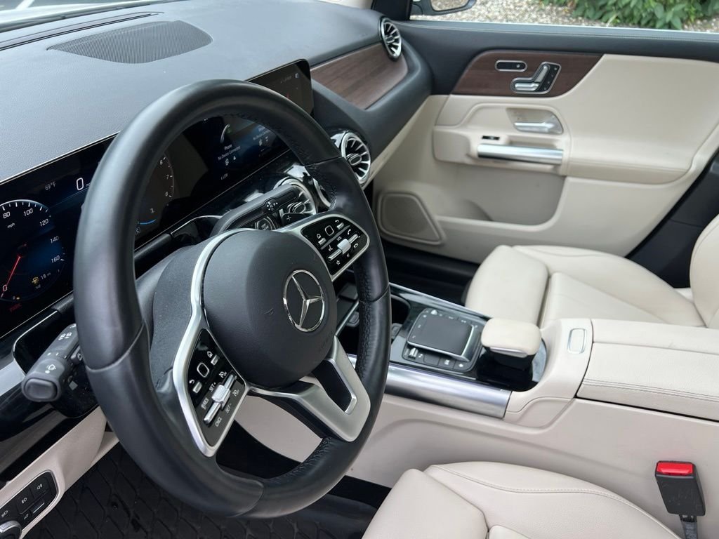 Certified Used 2023 White Mercedes-Benz GLA 250 image 9