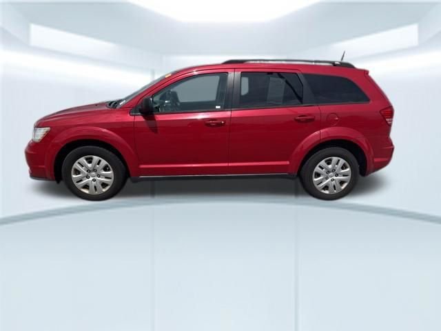 Used 2018 Red Dodge SE image 8