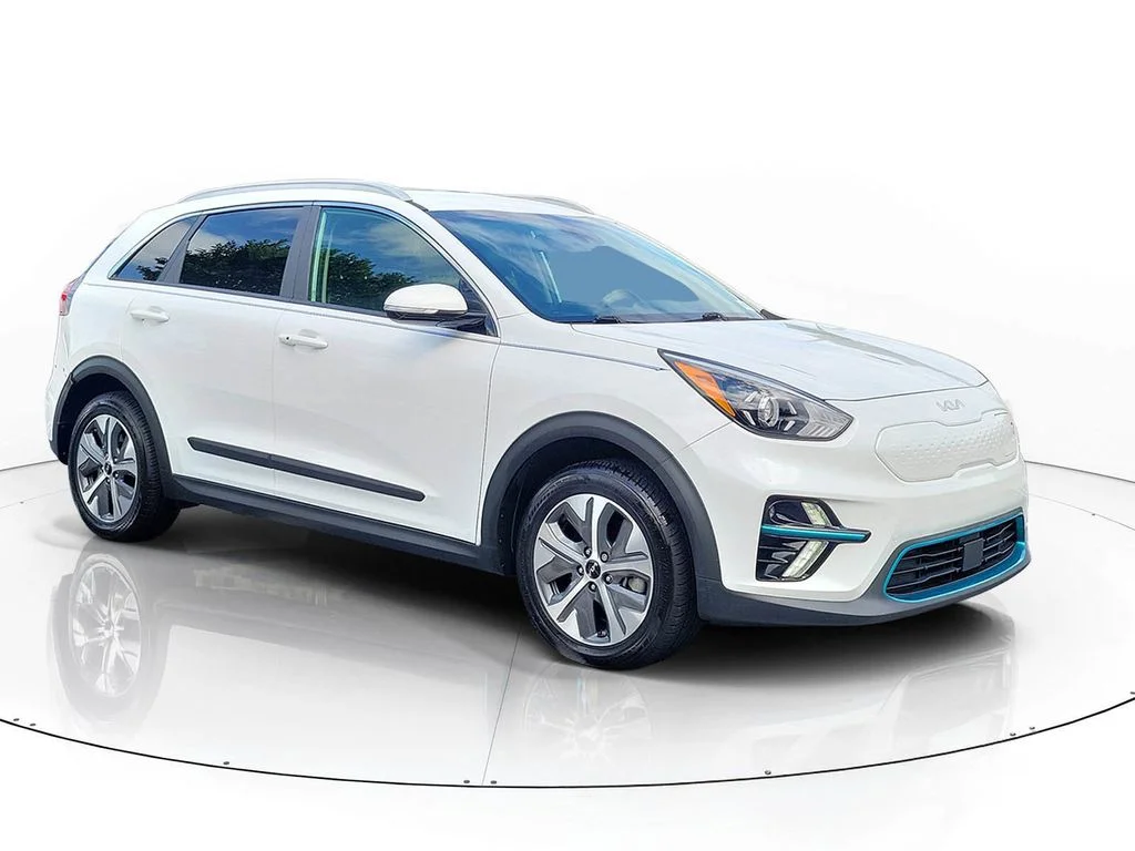 Used 2022 Kia Niro EX with VIN KNDCC3LG7N5132388 for sale in Royal Palm Beach, FL