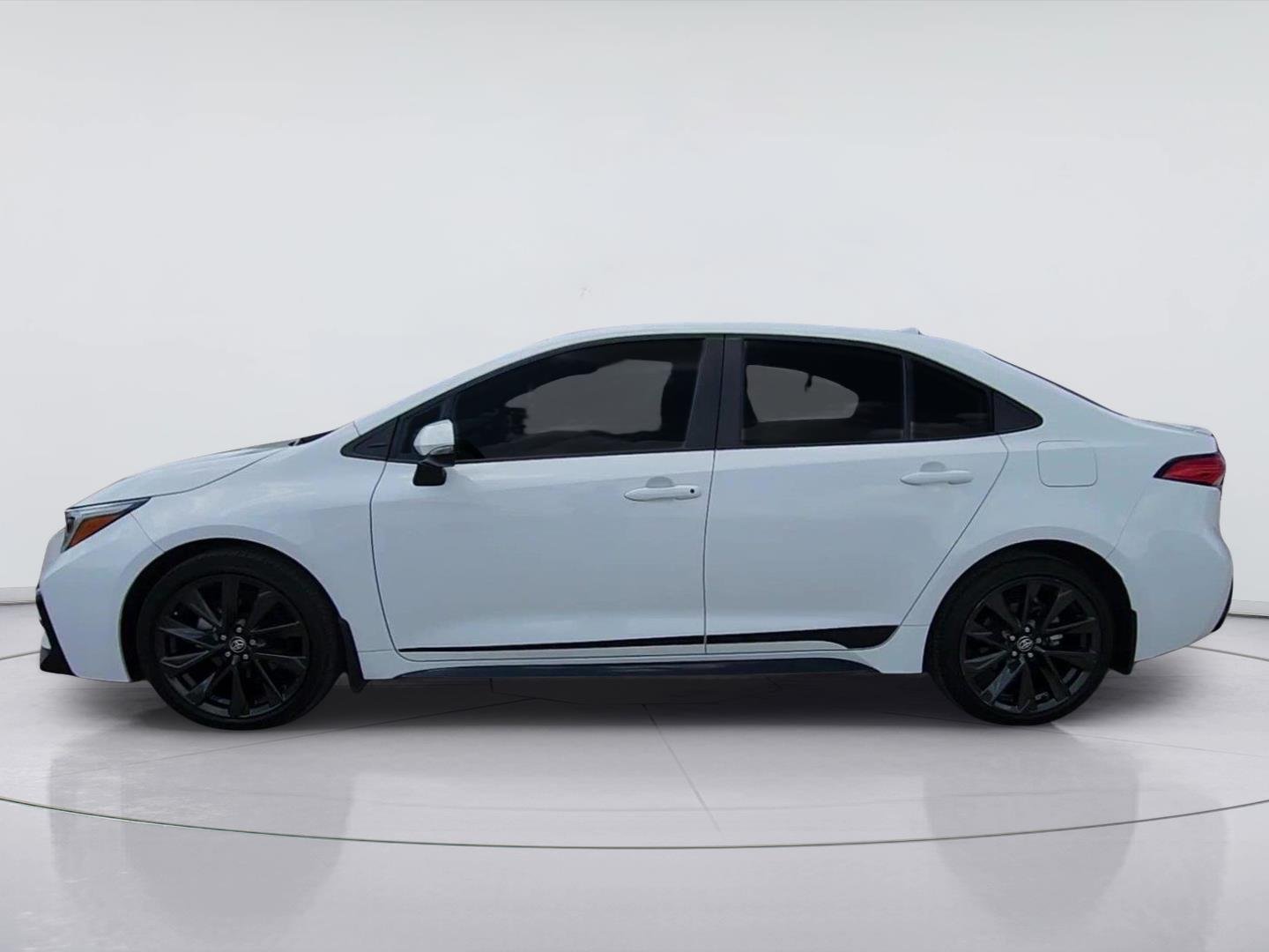 2024 Toyota Corolla SE White at Robbins Nissan