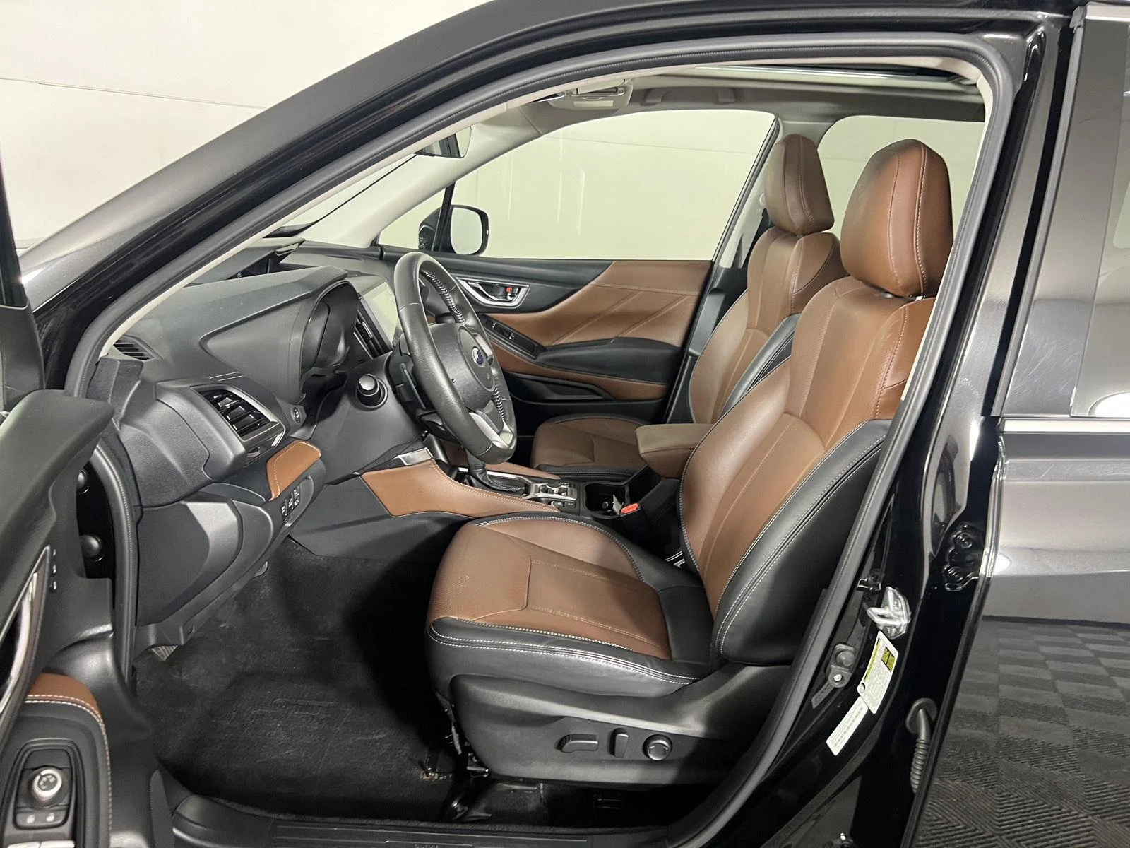 Used 2024 Crystal Black Silica Subaru Touring image 19