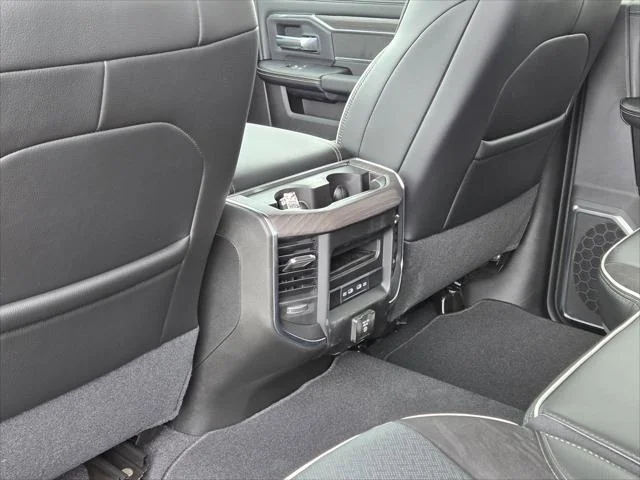 New 2026 Silver-Zynith Exterior Paint RAM Laramie image 25