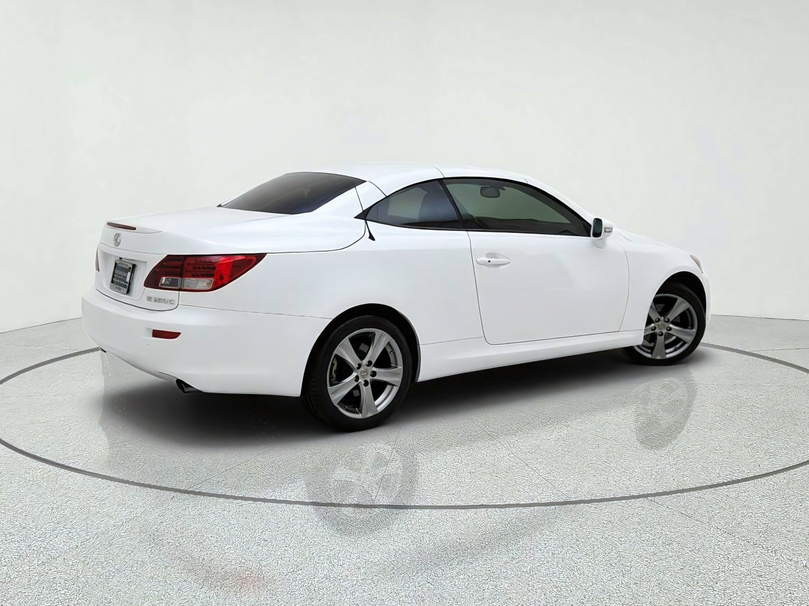 Used 2013 Starfire Pearl Lexus 2-DR. HARDTOP CONV image 8