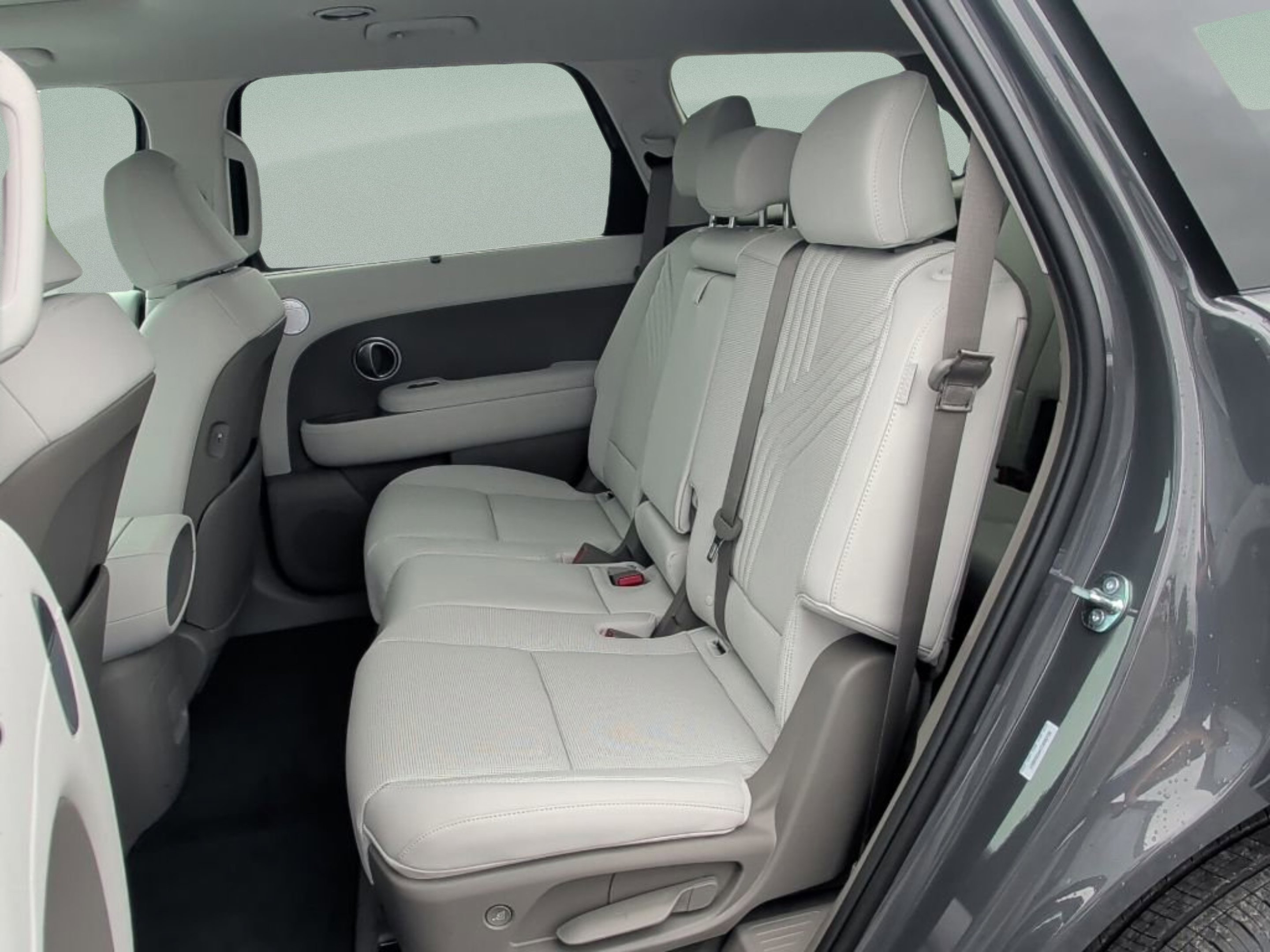 New 2026 Ecotronic Gray Pearl Hyundai Blue SEL Premium 8P image 38