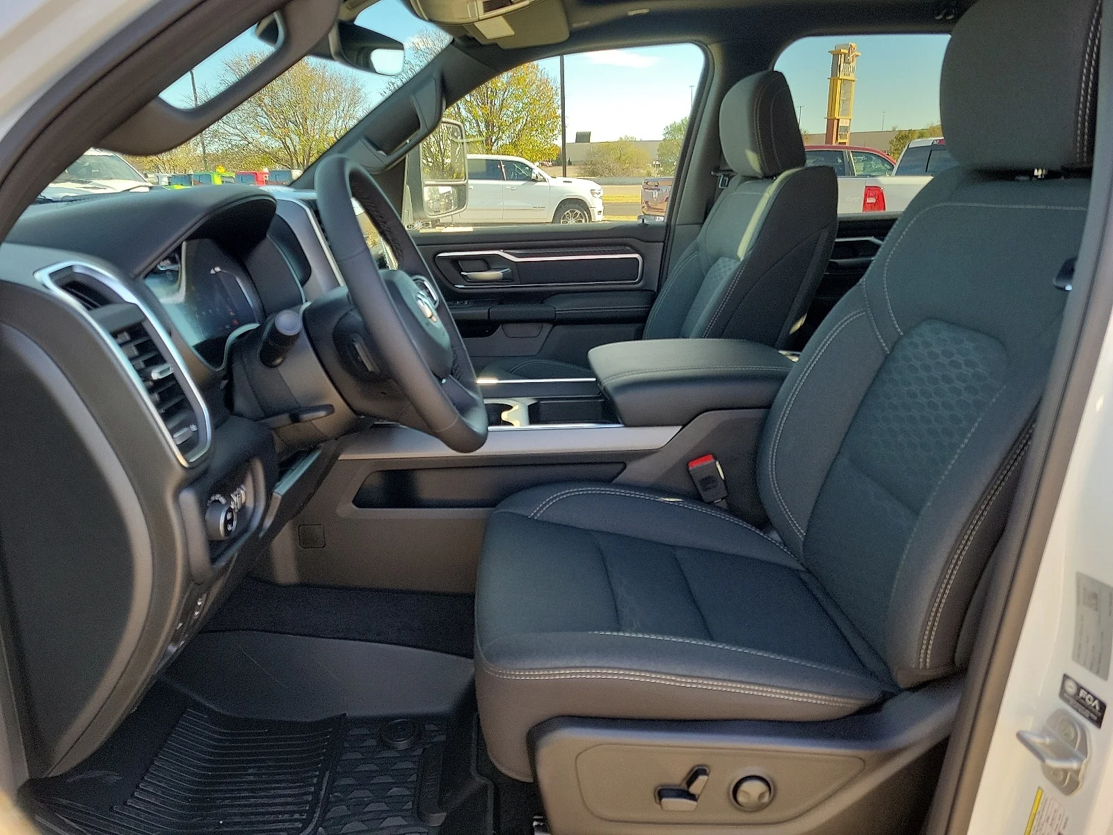 New 2026 PW7 Bright Whit Ram LONE STAR CREW CAB 4X4 5