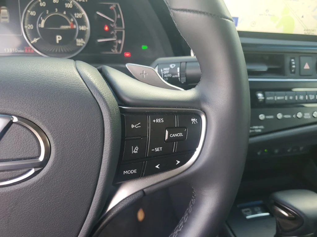 Used 2025 Black Lexus 350 image 16
